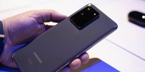 Con el Samsung Galaxy S20 Ultra dispondrás de conexión 5G para disfrutar allá donde vayas de tus series favoritas en su pantalla Infinity-O de 6.9 pulgadas con tecnología Dynamic AMOLED.
